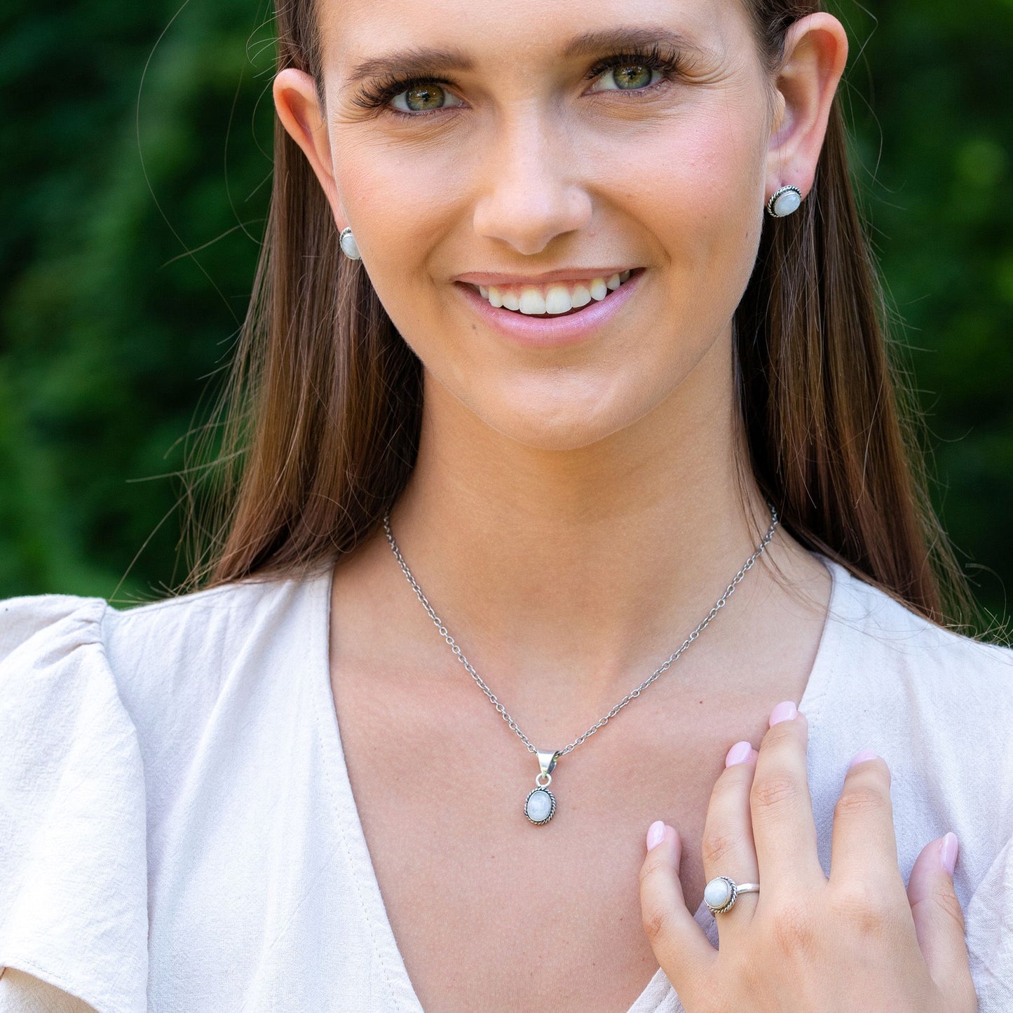 Kashi Moonstone Necklace